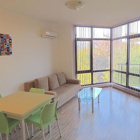 Apartments In Relax Complex Fantasy Hisarya Room photo